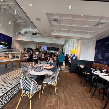 Paris Baguette - people sitting at tables in a cafe - Bakeries Near Me - Winter Garden, Florida Paris Baguette - people sitting at tables in a cafe - Bakeries Near Me - Winter Garden, Florida