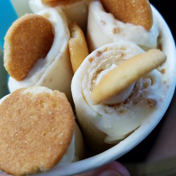 Miss Sugar Dessert - Key Lime Pie/Graham cracker ice cream with vanilla wafers - Custom Cakes Near Me - West Lafayette, Indiana