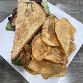 Serve Restaurant & Taphouse - BLT on Sourdough - New American Near Me - Franklin, Virginia Serve Restaurant & Taphouse - BLT on Sourdough - New American Near Me - Franklin, Virginia