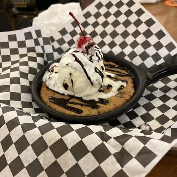 Island Hopper Taproom - Skillet Cookie a la mode - Salad Near Me - Kamuela, Hawaii Island Hopper Taproom - Skillet Cookie a la mode - Salad Near Me - Kamuela, Hawaii