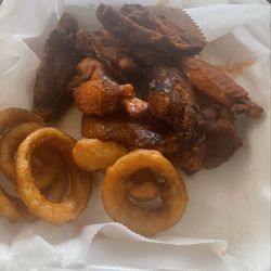 Devil’s Lake Bar & Grill - Smoked hot wings and onion rings