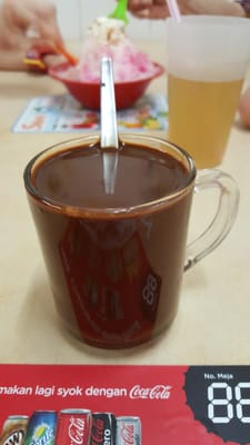 小红帽 炒粿条 兴发茶室 Kafe Heng Huat by null