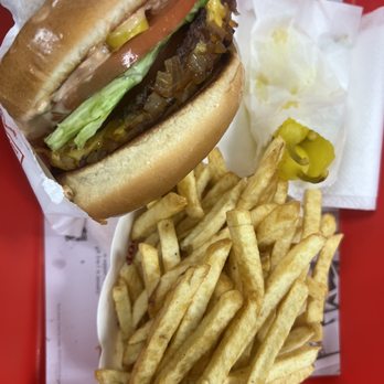 In-N-Out Burger - Cheeseburger, grilled onions, extra tomato, yellow Chilis with a fry - Burgers Near Me - Pflugerville, Texas In-N-Out Burger - Cheeseburger, grilled onions, extra tomato, yellow Chilis with a fry - Burgers Near Me - Pflugerville, Texas