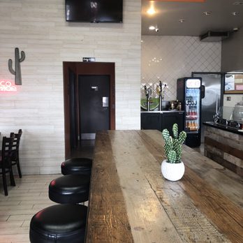 Chilaquilicious - Interior - Mexican Near Me - Azusa, California