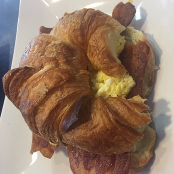 Flying With Jerome - Bacon & Egg breakfast sandwich - Breakfast & Brunch Near Me - Clearwater, Florida