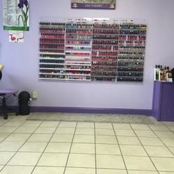 Tons of colors to choose from!!! Very friendly