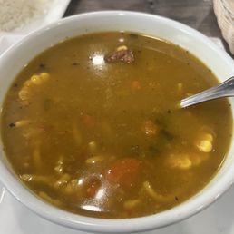 Sopa de res