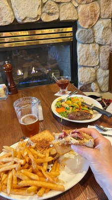 Cottage Cafe & Fireside Lounge by null