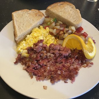 Streamliner Lounge - Corned beef hash - Lounges Near Me - Orange, California Streamliner Lounge - Corned beef hash - Lounges Near Me - Orange, California