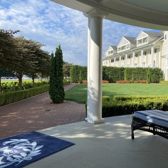 Omni - Common area spa lawn seating - Venues & Event Spaces Near Me - Bedford, Pennsylvania Omni - Common area spa lawn seating - Venues & Event Spaces Near Me - Bedford, Pennsylvania