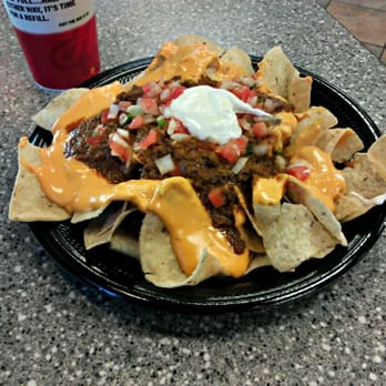 Hardee's - Beef super nachos - Burgers Near Me - Bear, Delaware