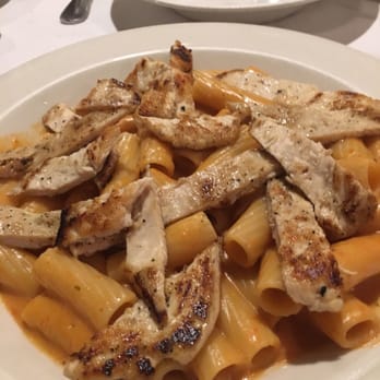 Giulio Cesare - Rigatoni alla vodka with grilled chicken - Italian Near Me - Westbury, New York