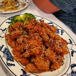 Shengmao Sakura Glatt Kosher Restaurant - Sesame chicken