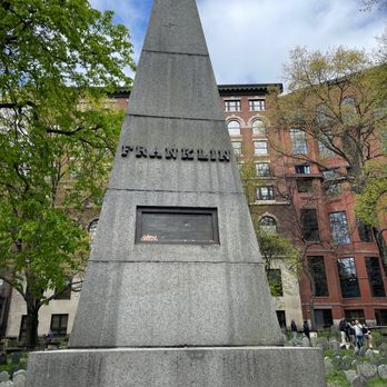 Granary Burying Ground - Funeral Services & Cemeteries Near Me - Boston, Massachusetts Granary Burying Ground - Funeral Services & Cemeteries Near Me - Boston, Massachusetts