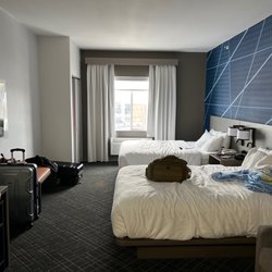Comfort Suites