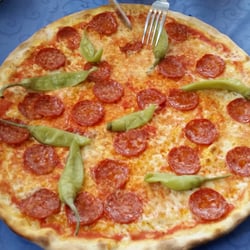 Ristorante Pizzeria Magno - Pizza Calabrese.