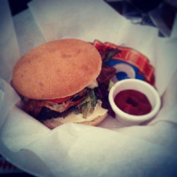 Highway 51 Diner - En lækker Original Bacon Cheese Burger fra Highway 51 Diner! - Diners Near Me - Randers, 82 Highway 51 Diner - En lækker Original Bacon Cheese Burger fra Highway 51 Diner! - Diners Near Me - Randers, 82