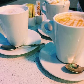 Fellini Caffè - a lotta lattes all around - Italian Near Me - Houston, Texas