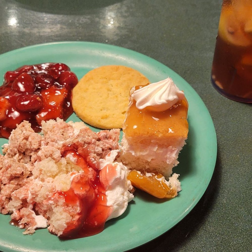Western Sizzlin - Strawberry Cobbler, sugar cookie, apricot cake & mixture of all pies mixed with cherries - Buffets Near Me - Rainbow City, Alabama Western Sizzlin - Strawberry Cobbler, sugar cookie, apricot cake & mixture of all pies mixed with cherries - Buffets Near Me - Rainbow City, Alabama