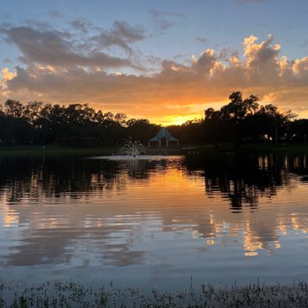 Seminole City Park - Lake with bandshell in background - Parks Near Me - Seminole, Florida Seminole City Park - Lake with bandshell in background - Parks Near Me - Seminole, Florida