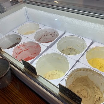 The Local Scoop - Flavor selection - Ice Cream & Frozen Yogurt Near Me - Charlotte, North Carolina The Local Scoop - Flavor selection - Ice Cream & Frozen Yogurt Near Me - Charlotte, North Carolina