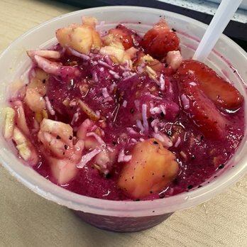 La Michoacana - This is the dragonfruit bowl. Slightly thawed and stirred. Coconut flakes added upon request. - Desserts Near Me - Vista, California