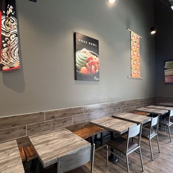 Ahipoki - Indoor seating - Poke Near Me - Northridge, California