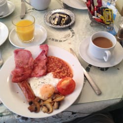 Acorn Guesthouse - "Traditional English Breakfast" at the Acorn Guesthouse