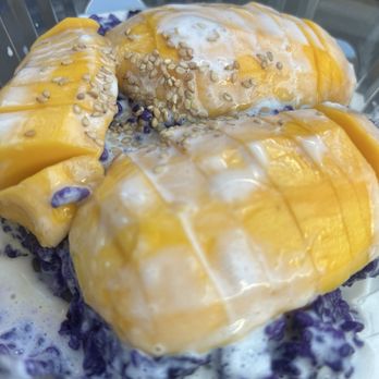 Capangan - Ube mango sticky rice - Filipino Near Me - Pittsburg, California