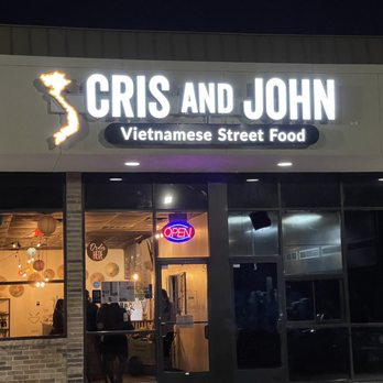 Cris and John - The Entrance - Vietnamese Near Me - Dallas, Texas