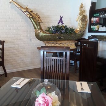 La Moon Thai Eatery - Thai Near Me - San Diego, California La Moon Thai Eatery - Thai Near Me - San Diego, California