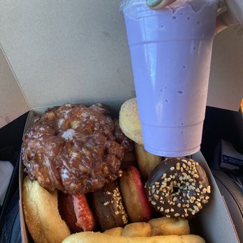 Doughboy Donuts & Bagel - donuts and Taro Smoothie - Donuts Near Me - Torrance, California