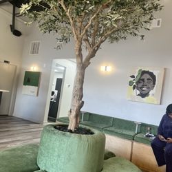 Eastside Dental Group - Lobby seating