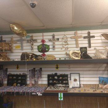 Jay's Treasures - Treasure - Antiques Near Me - Tarpon Springs, Florida Jay's Treasures - Treasure - Antiques Near Me - Tarpon Springs, Florida