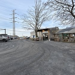 Russell's Garden Center - Entrance
