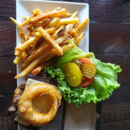 Zin Burger