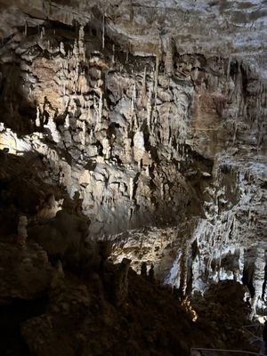 Natural Bridge Caverns by null