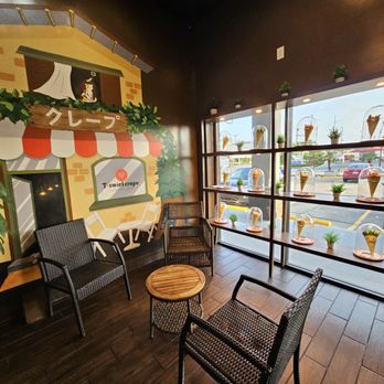 T-Swirl Crepe - Interior decor - Creperies Near Me - Tulsa, Oklahoma T-Swirl Crepe - Interior decor - Creperies Near Me - Tulsa, Oklahoma