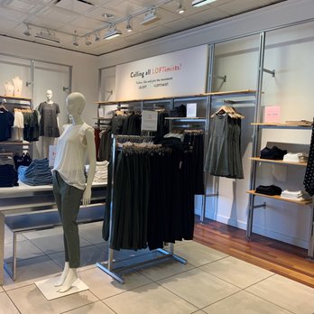 LOFT - Women's Clothing Near Me - River Forest, Illinois