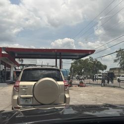 D and S Hand Carwash and Detail Center