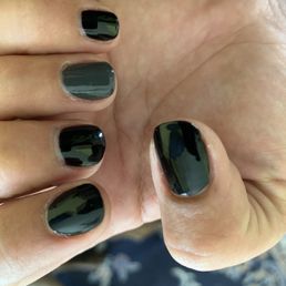 Regular manicure Regular manicure