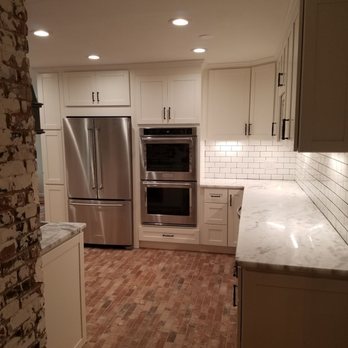 Cabinets To Go - First view you get of the kitchen - Kitchen & Bath Near Me - Huntsville, Alabama Cabinets To Go - First view you get of the kitchen - Kitchen & Bath Near Me - Huntsville, Alabama