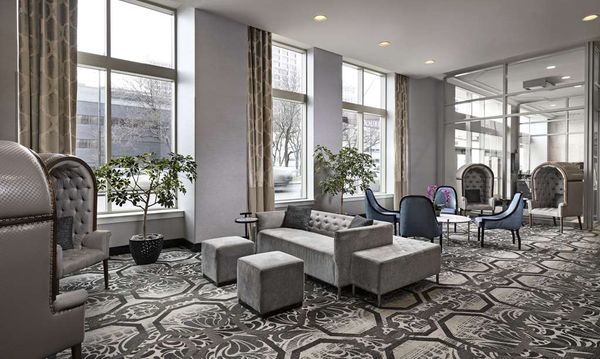 DoubleTree Suites by Hilton Hotel Detroit Downtown - Fort Shelby by null