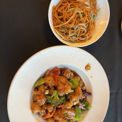 Pepper Asian Bistro II - General Tso's Chicken Dinner