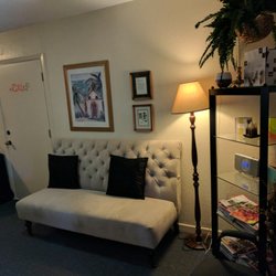 Essential Space - Waiting area for Massage, Acupuncture, Hypnotherapy, Life Coaching, and Family Law help.