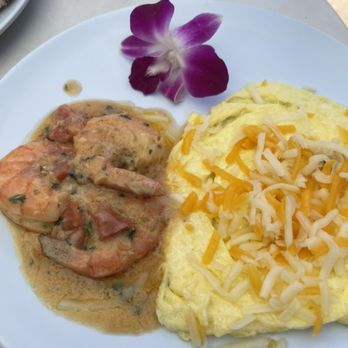 Barefoot Beach Cafe - Omelet with garlic shrimp - Breakfast & Brunch Near Me - Honolulu, Hawaii Barefoot Beach Cafe - Omelet with garlic shrimp - Breakfast & Brunch Near Me - Honolulu, Hawaii