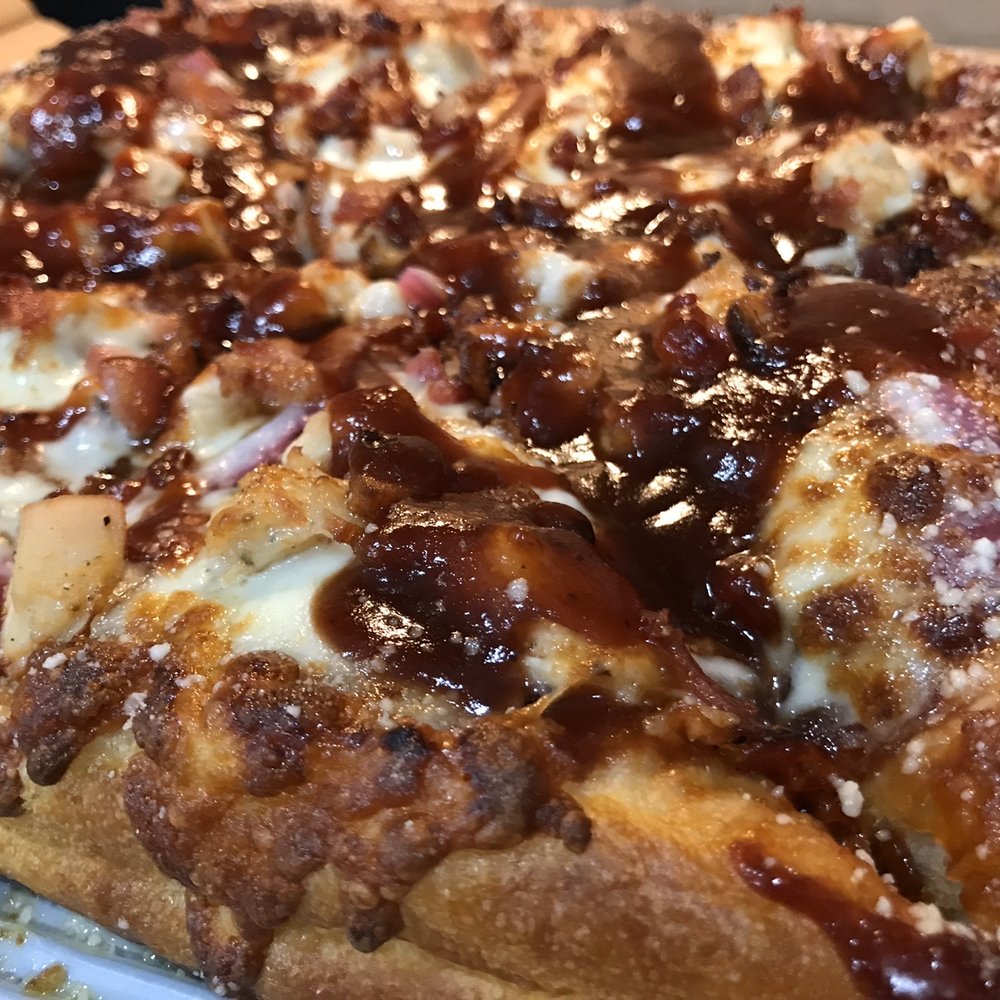 Cottage Inn Pizza - Bbq chicken pizza, regular crust - delicious! - Pizza Near Me - Columbus, Ohio Cottage Inn Pizza - Bbq chicken pizza, regular crust - delicious! - Pizza Near Me - Columbus, Ohio