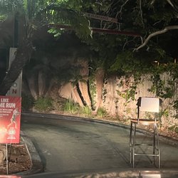 Jack in the Box - Chair & sign blocking driveway~closed early, ordering portal left on. 8+drivers showed & got turned away.