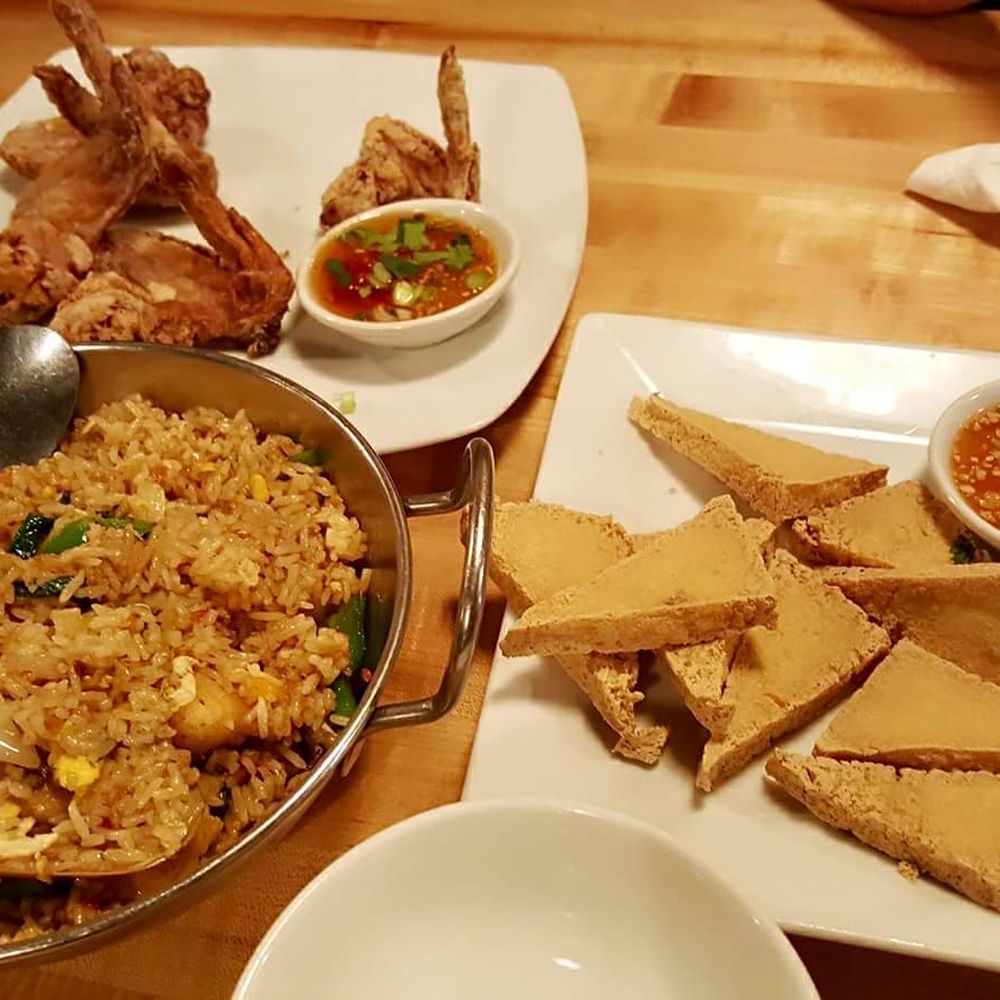 Mint Thai Kitchen - Seafood fried rice, fried chicken and fried tofu. - Thai Near Me - Houston, Texas Mint Thai Kitchen - Seafood fried rice, fried chicken and fried tofu. - Thai Near Me - Houston, Texas