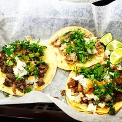 La Cocina - Asada, Adobada, & Carnitas Tacos
